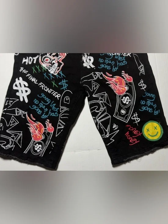 Men's Black Graphic Jean Shorts with Multicolor Street Art - Picture 4 of 11